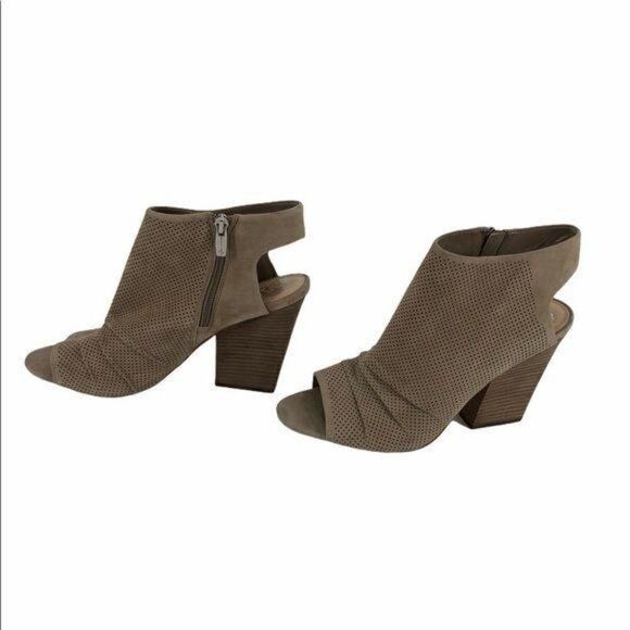 Vince Camuto VC Kentvi Leather Perforated Peep Toe Slingback Heel Tan Sz 11 - Picture 6 of 10